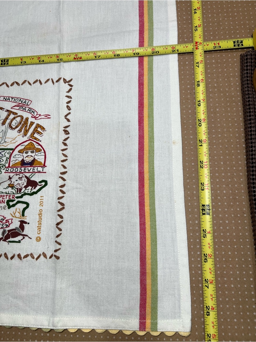 Catstudio Yellowstone Cream Tea Towel - Picture 9 of 9